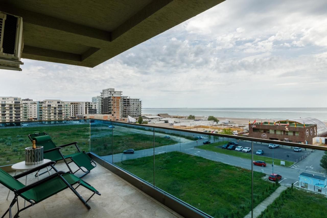 North Club Apartments II Mamaia Exterior photo