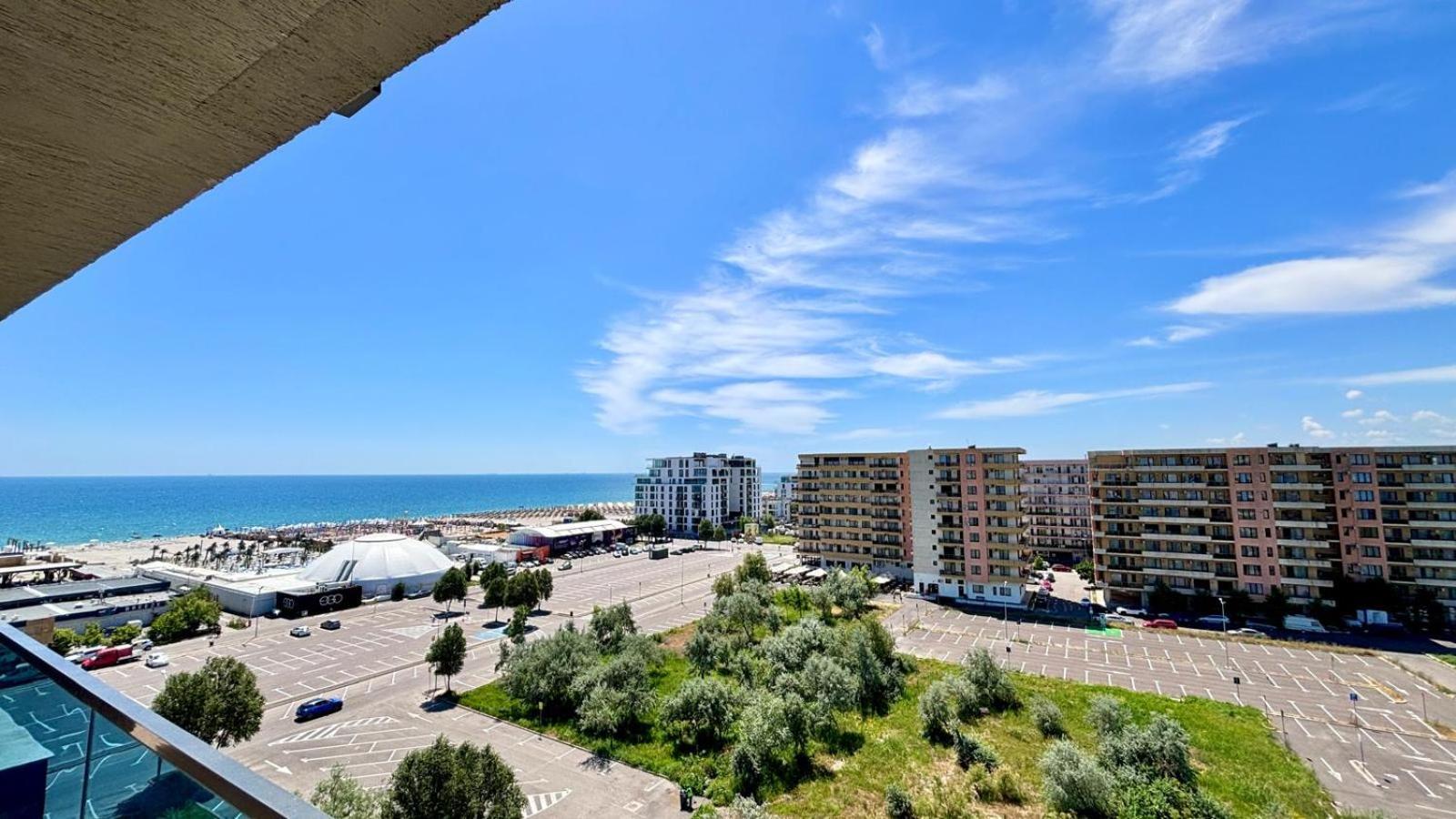 North Club Apartments II Mamaia Exterior photo