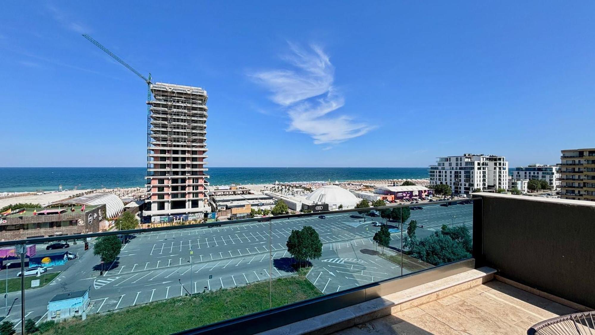 North Club Apartments II Mamaia Exterior photo